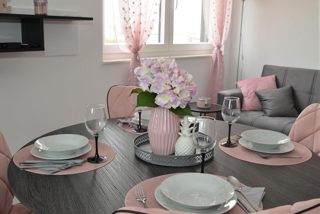 Apartment Laura Zara Esterno foto