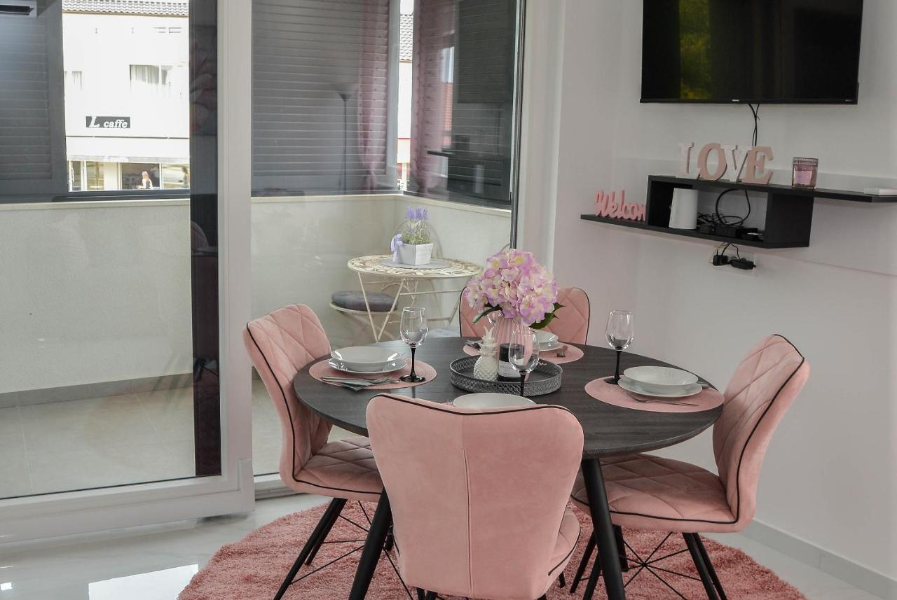 Apartment Laura Zara Esterno foto