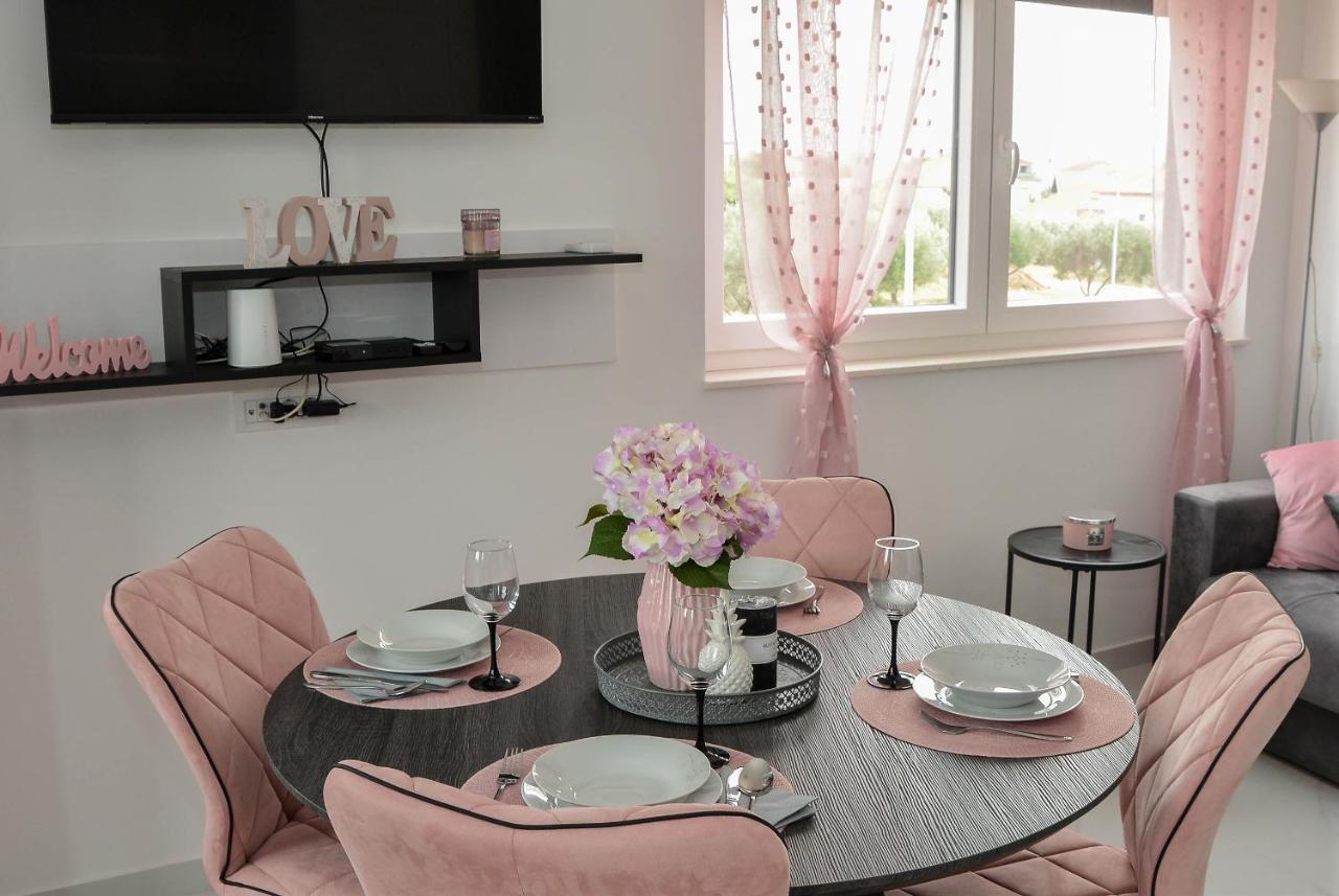 Apartment Laura Zara Esterno foto